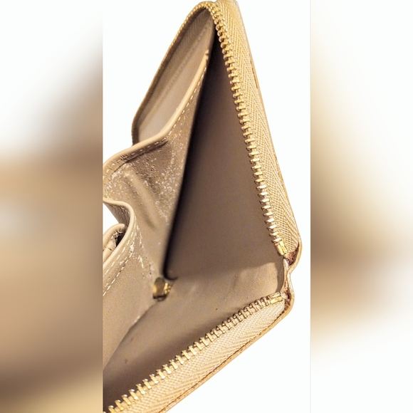 Louis Vuitton Monogram Vernis Compact Zippy Wallet W/ Box, Dustbag, & COA - Picture 13 of 16